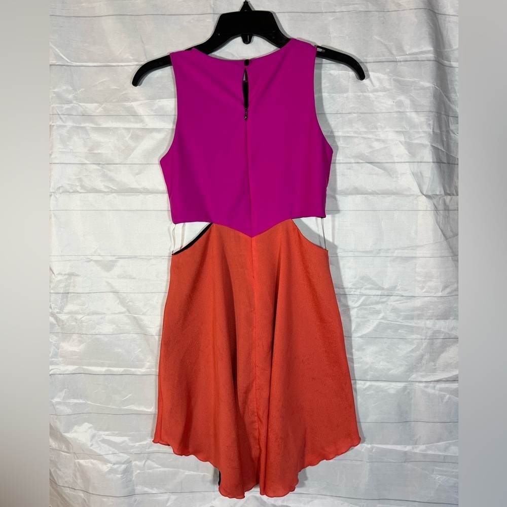 Donna Mizani Diamond Flounce Dress size Small - Picture 2 of 7